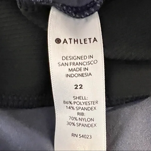 Athleta | Brooklyn Printed Short - EUC - Picture 11 of 12